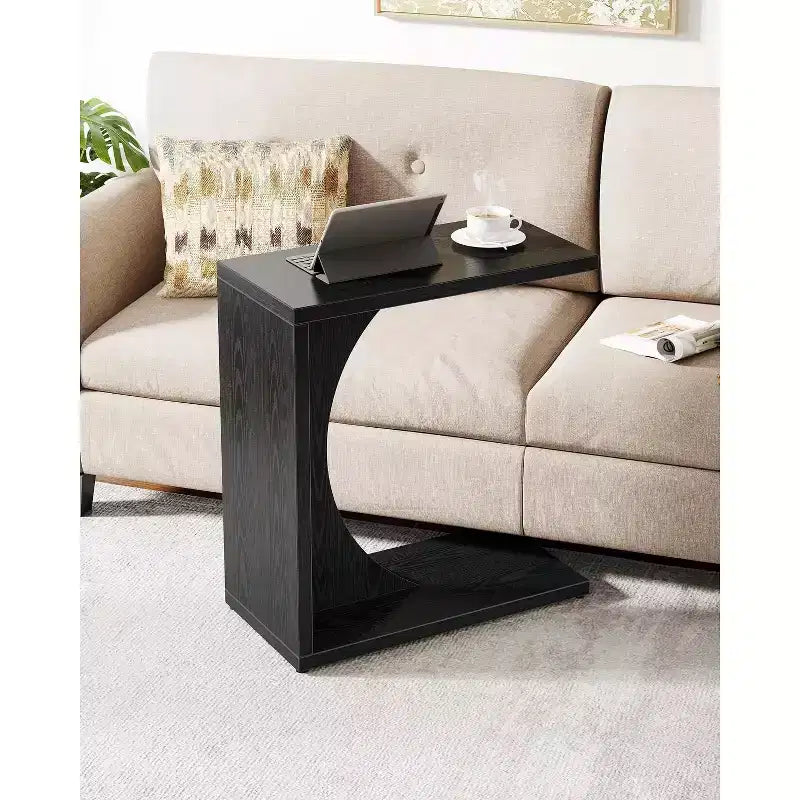 Table d'appoint en C