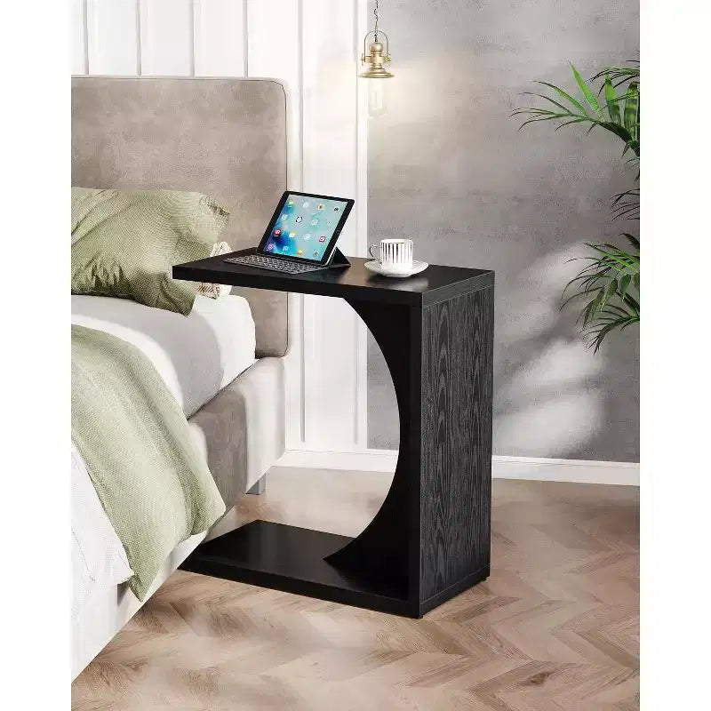 Table d'appoint en C