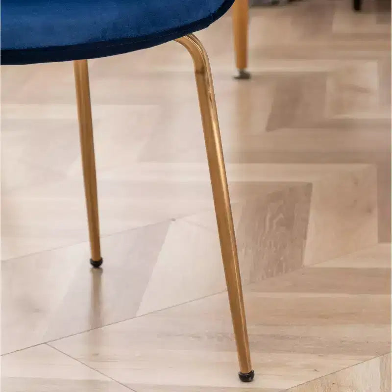 table et chaises de salle à manger rondes