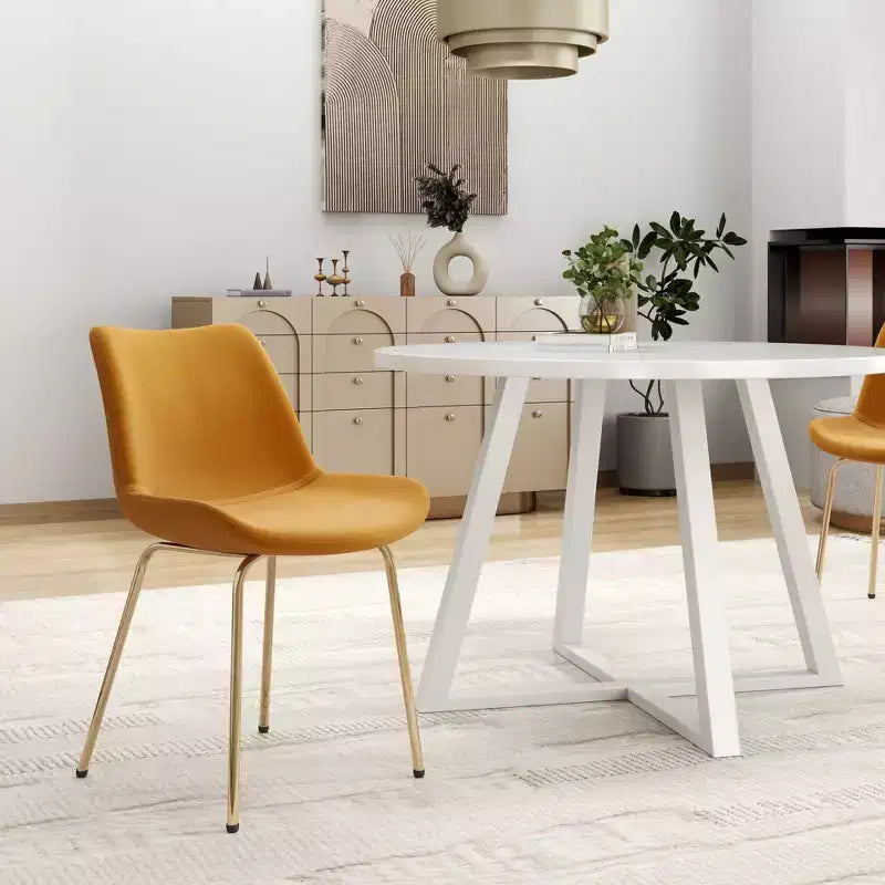 table et chaises de salle à manger rondes
