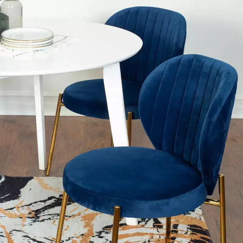 Table et chaises de salle à manger modernes