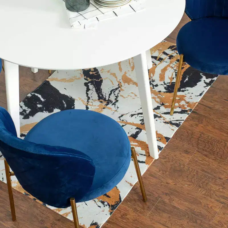 Table et chaises de salle à manger modernes