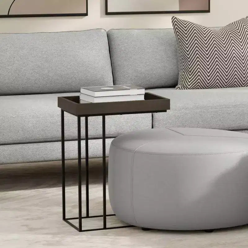 Table d'appoint en C