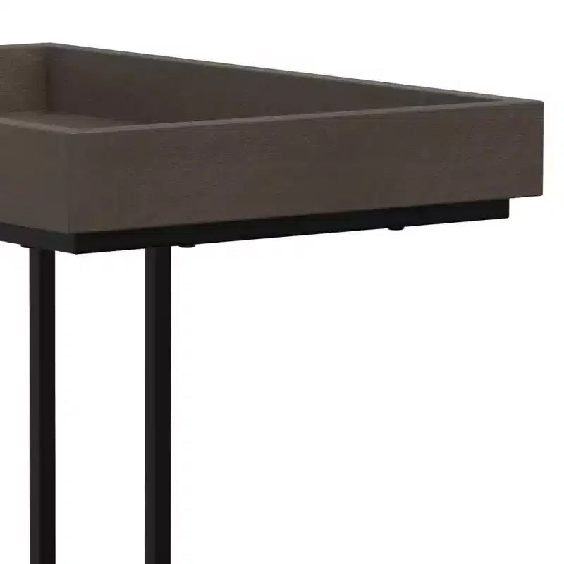 Table d'appoint en C