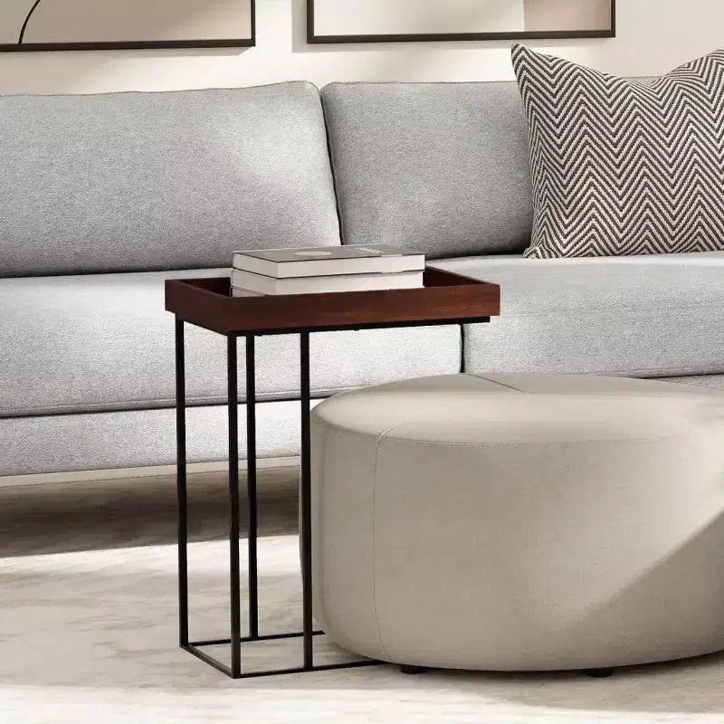 Table d'appoint en C