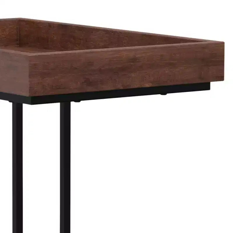Table d'appoint en C